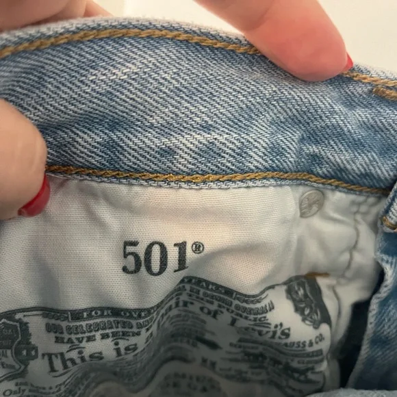 Levi’s 501 Distressed Light Blue Denim Shorts - Picture 4 of 5